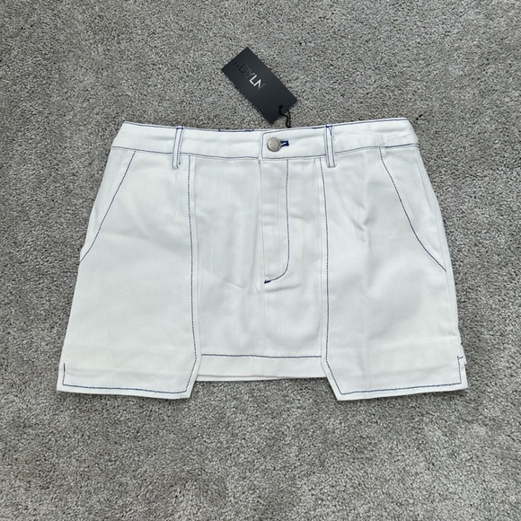 By Dyln Cooper Skirt in White NWT Size XS - Picture 2 of 3
